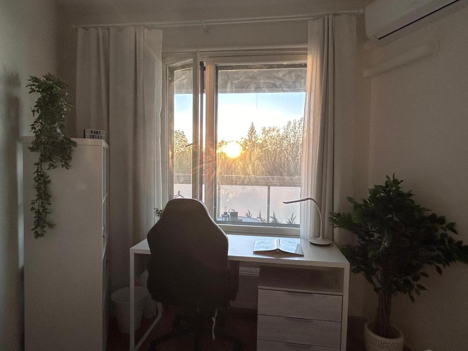 Stella'S Apartment - City Center - Free Secure Parking - Big Sun Terrace - Air Conditioning - Wifi - Tram To The Tallinn Bus Station And Old Town エクステリア 写真