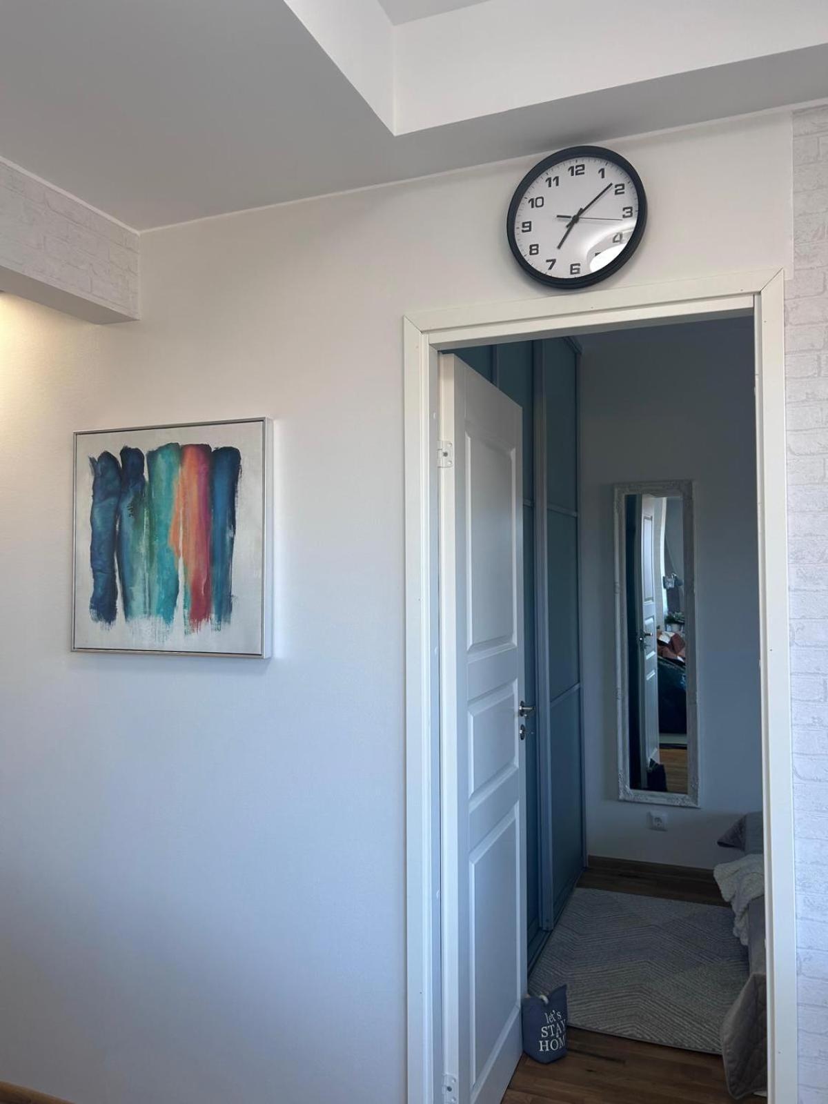 Stella'S Apartment - City Center - Free Secure Parking - Big Sun Terrace - Air Conditioning - Wifi - Tram To The Tallinn Bus Station And Old Town エクステリア 写真