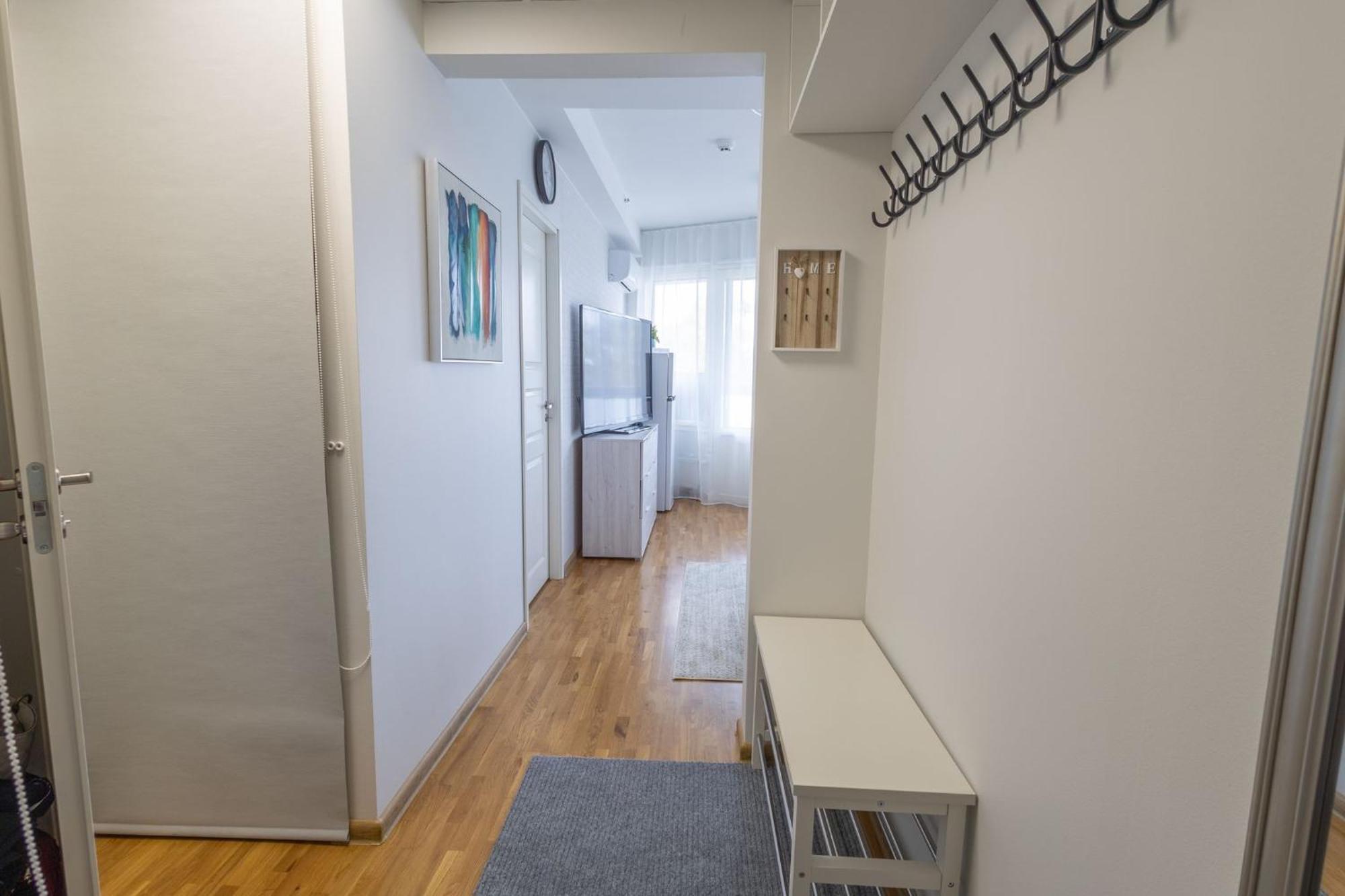 Stella'S Apartment - City Center - Free Secure Parking - Big Sun Terrace - Air Conditioning - Wifi - Tram To The Tallinn Bus Station And Old Town エクステリア 写真