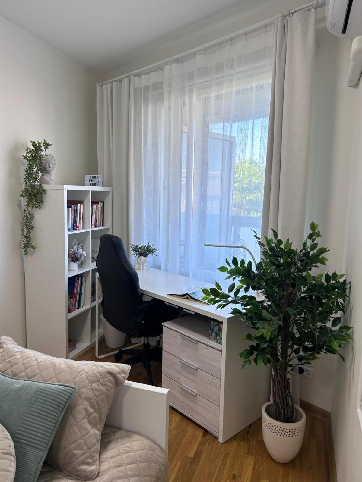 Stella'S Apartment - City Center - Free Secure Parking - Big Sun Terrace - Air Conditioning - Wifi - Tram To The Tallinn Bus Station And Old Town エクステリア 写真